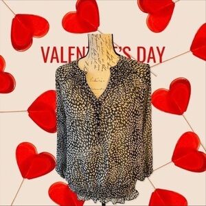 DATE NITE- BLACK AND WHITE SHEER BLOUSE WITH RUCHED DETAIL SIZE PXL